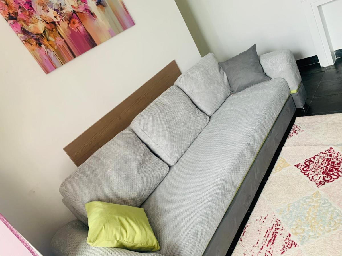 Perfect Place To Stay Self Check In-24H-Netflix-Wifi Resita Esterno foto