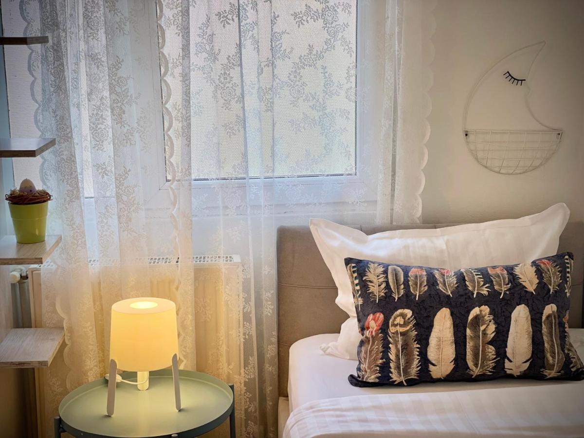 Perfect Place To Stay Self Check In-24H-Netflix-Wifi Resita Esterno foto